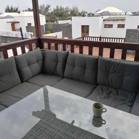 Villa Lovely New 6-Bed Family Villa In Playa Blanca