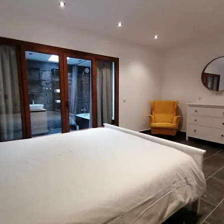 Lovely New 6-Bed Family Villa In Playa Blanca Vila