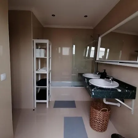 Lovely New 6-Bed Family Villa In Playa Blanca