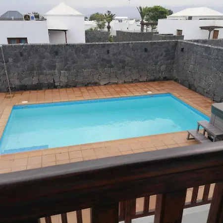 Lovely New 6-Bed Family Villa In Playa Blanca